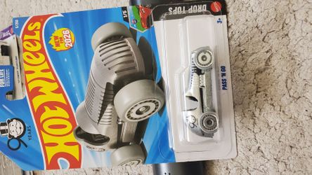 Monopoly Pass and Go Hotwheels.