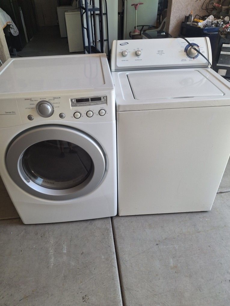 Whirlpool Washer Gas Dryer Set