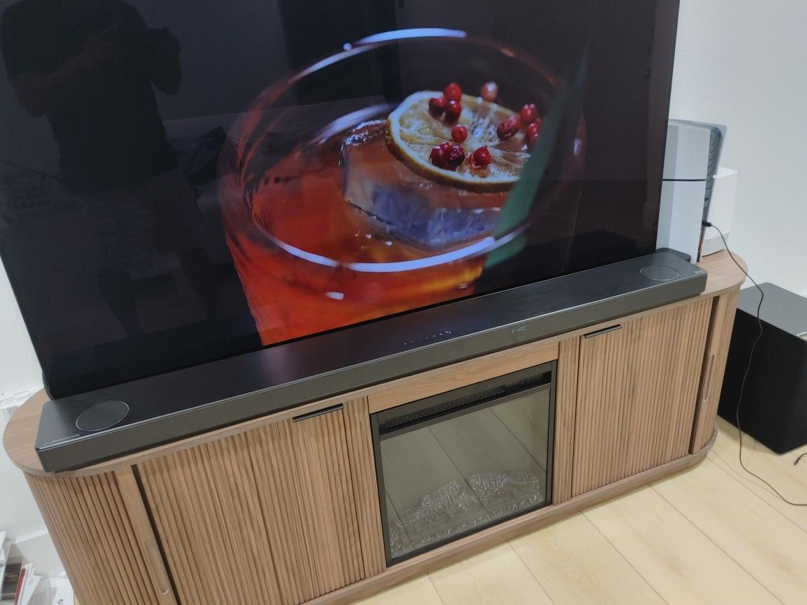 LG SN11RG 7.1.4 Dolby Atmos Soundbar With Sub Woofer And Two Rear Speakers With Dolby Atmos 