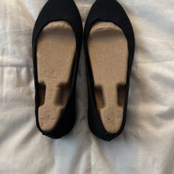 Sketchers Black Flats For Women