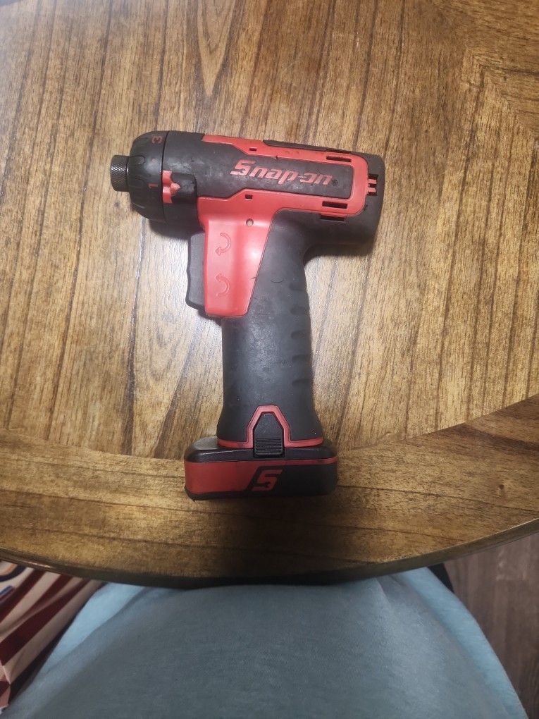Snap-on Cordless Screwdriver Red