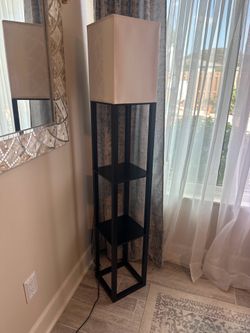Standing lamp with shelving, black
