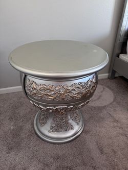 ACME Sandoval Wooden Storage Nightstand with Floral Ornament in Champagne