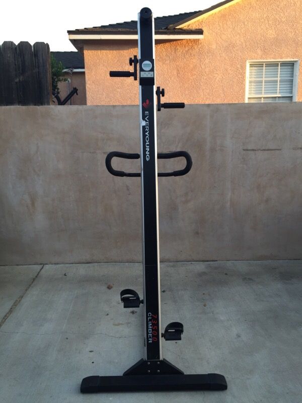 Everyoung 73500 Vertical Ascent Climber Stair Climber VersaClimber