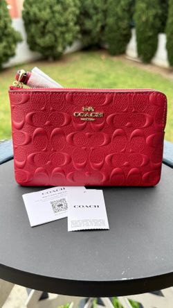 Coach Corner Zip Wristlet In Signature in Gold /Electric Red New No a box