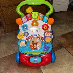 VTech Stroll & Discover Activity Walker with Accessories 
