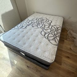 Full Size Mattress Pillow Top 12" 