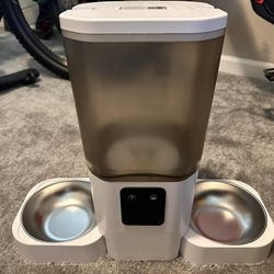 Automatic Cat Feeder