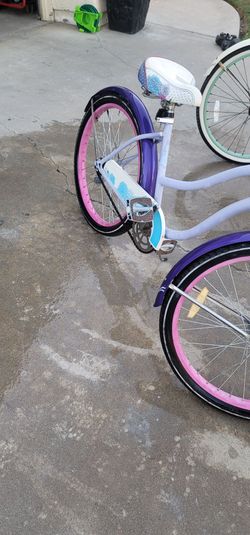 24" Beach Cruiser in good condition