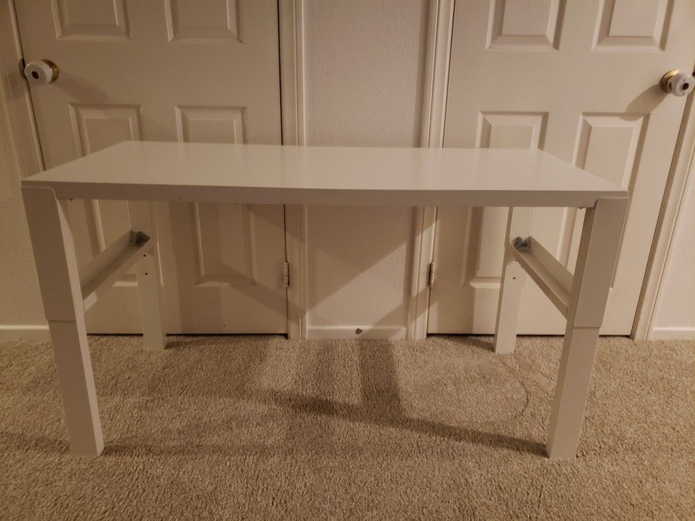 Ikea Pahl Kids Desk for Sale in Escondido, CA OfferUp
