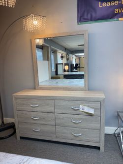 Dresser with mirror NEW