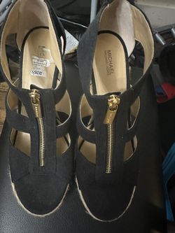 Zapatos Size 8 $20 Lucen Nuevos 