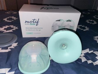 Motif Aura Glow Wearable Breastpumps