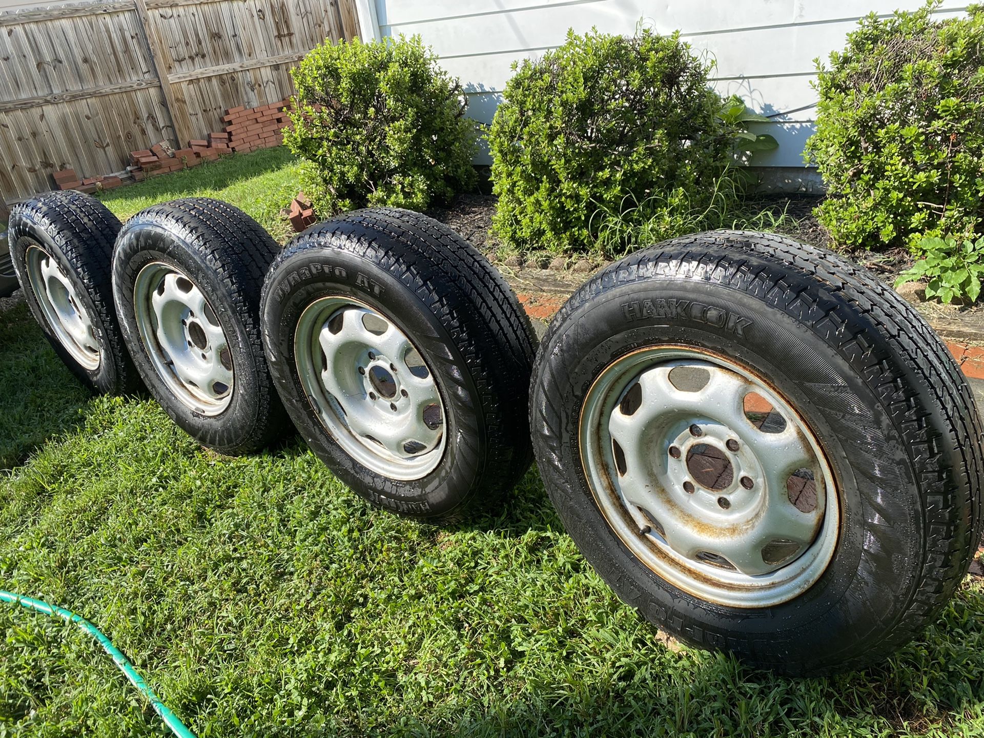 4 HANKOOk tires in very good condition