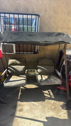 Outdoor Porch Swing Chair with Adjustable Canopy for Adults