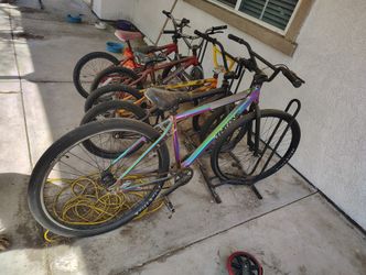 Throne The Goon Bike