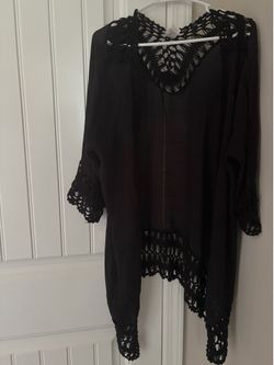 Coverup. Size L.   Lije new. Crochet