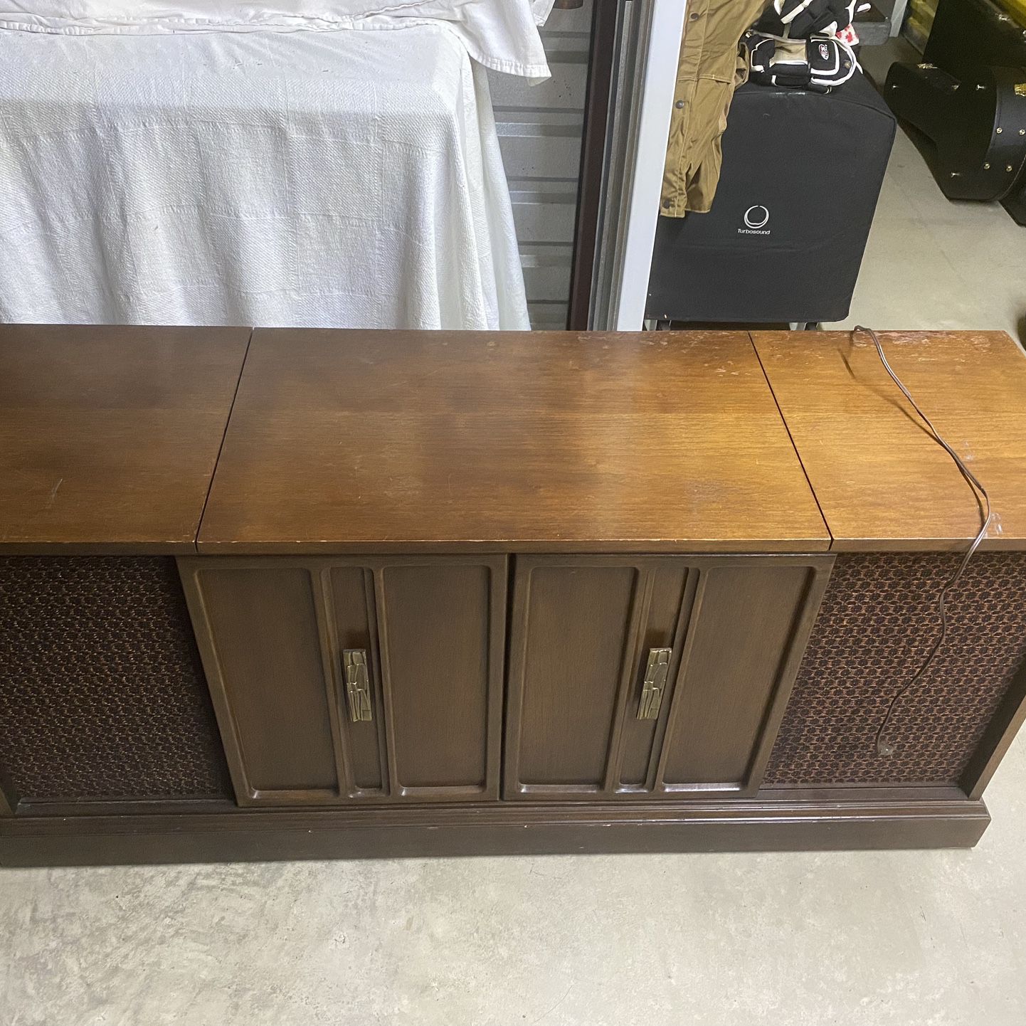 Mid Century Modern Stereo Record Cabinet