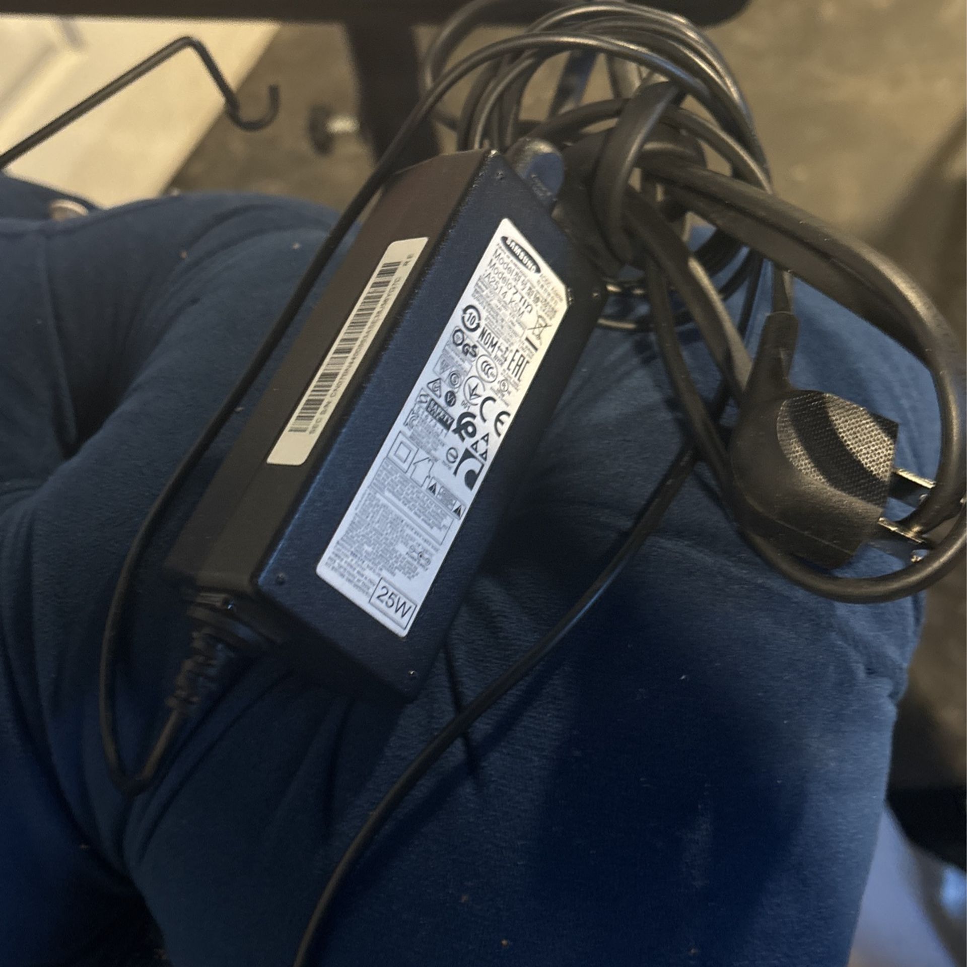 ac/dc adapter