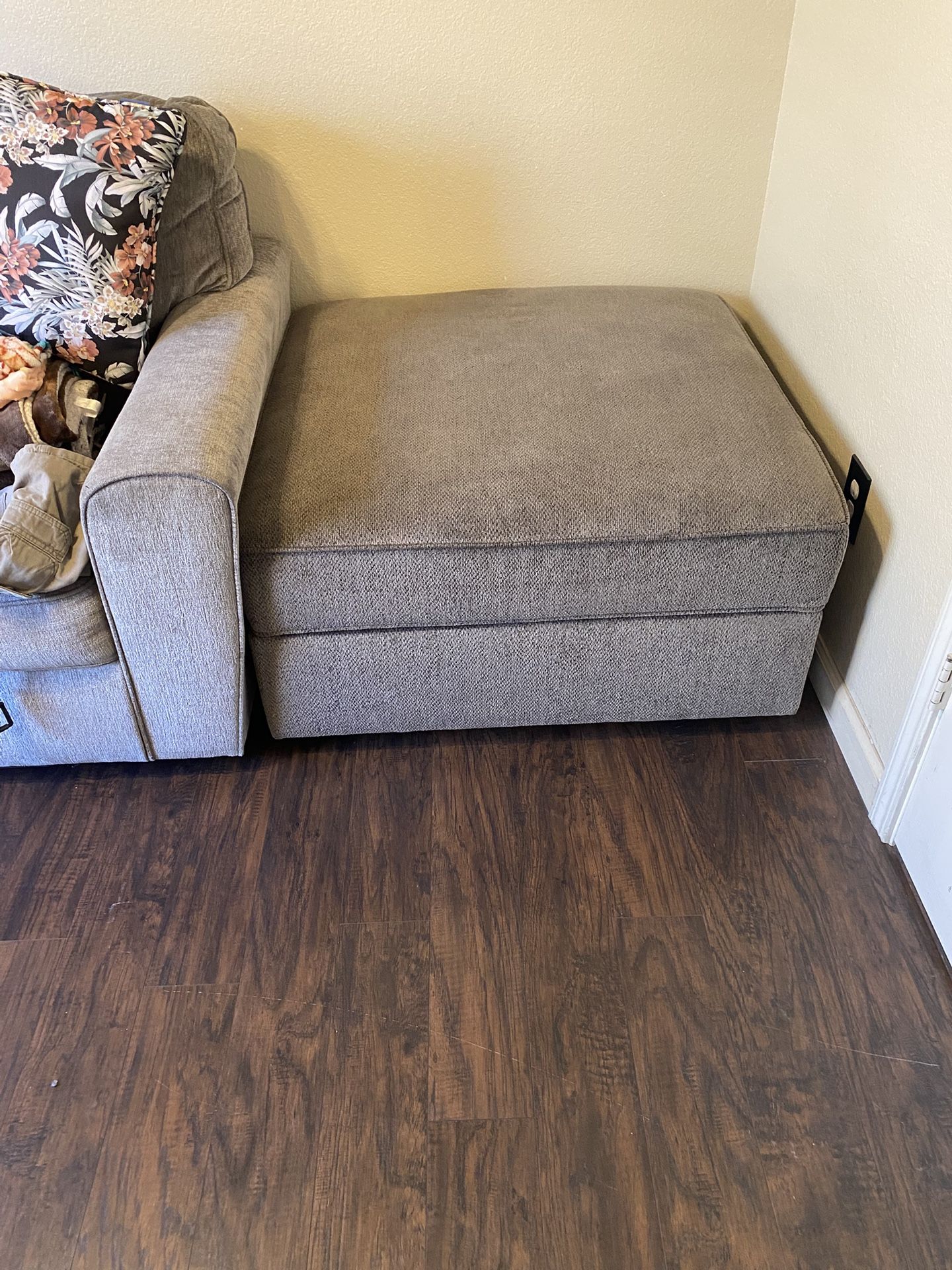 Ottoman With Storage 