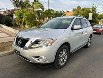 2013 Nissan pathfinder sv