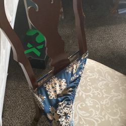 Kitchen Dining Table With 6 Chairs In Very Good Condition