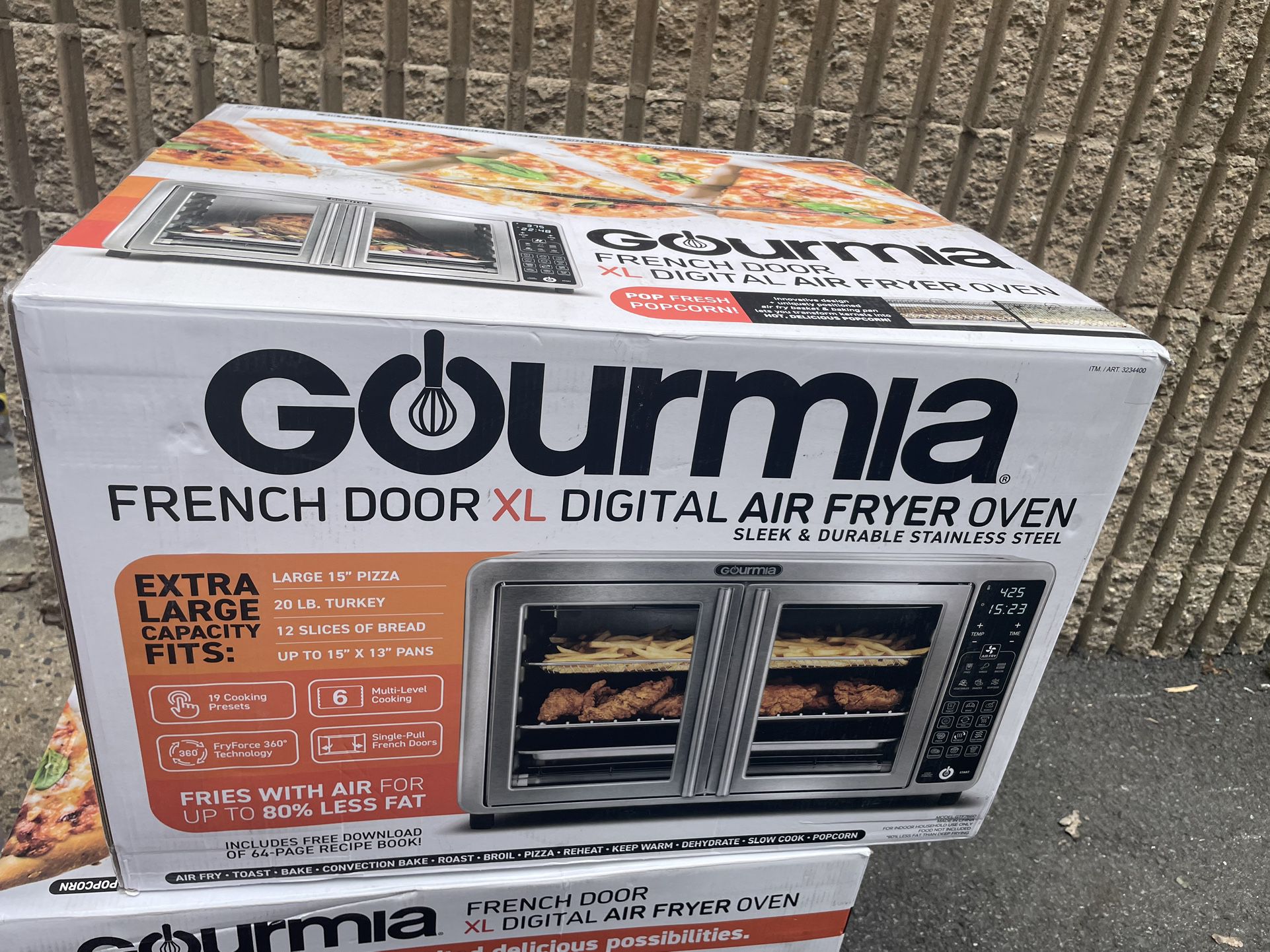 Gourmia Stainless Steel French Door Digital Air Fryer Oven 6-slicer  Capacity