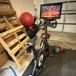 Nordictrack Commercial S221 Studio Cycle