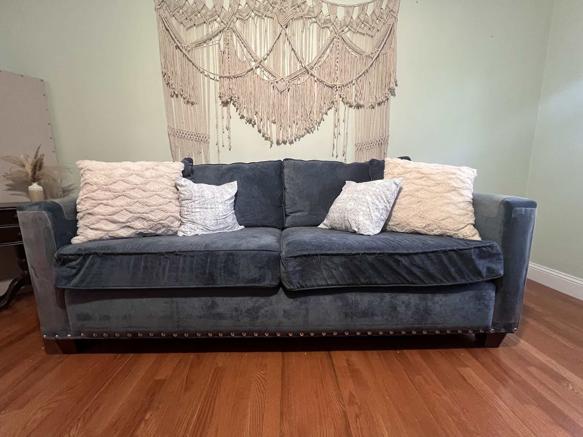 Sofa Set