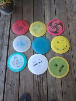 Disc golf discs
