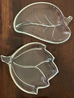 ESTATE SALE: glass leafed bowls