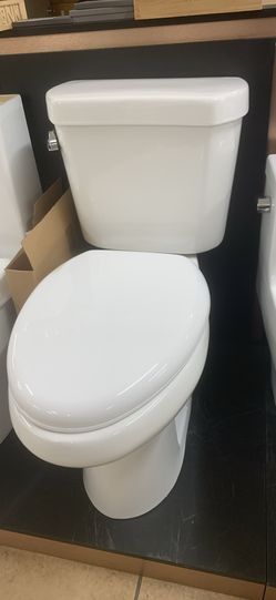 New Toilet With 17.5inch Height And Aged Care