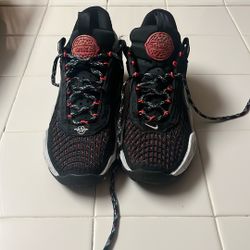 Nike Cosmic Unity Size 8.5