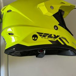 FLY RACING Helmet