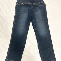NEW-Maternity Skinny Jeans