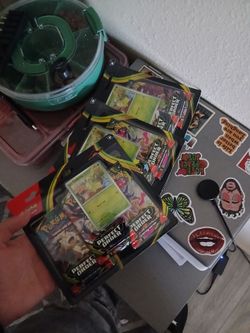 3 Pokemon card packs