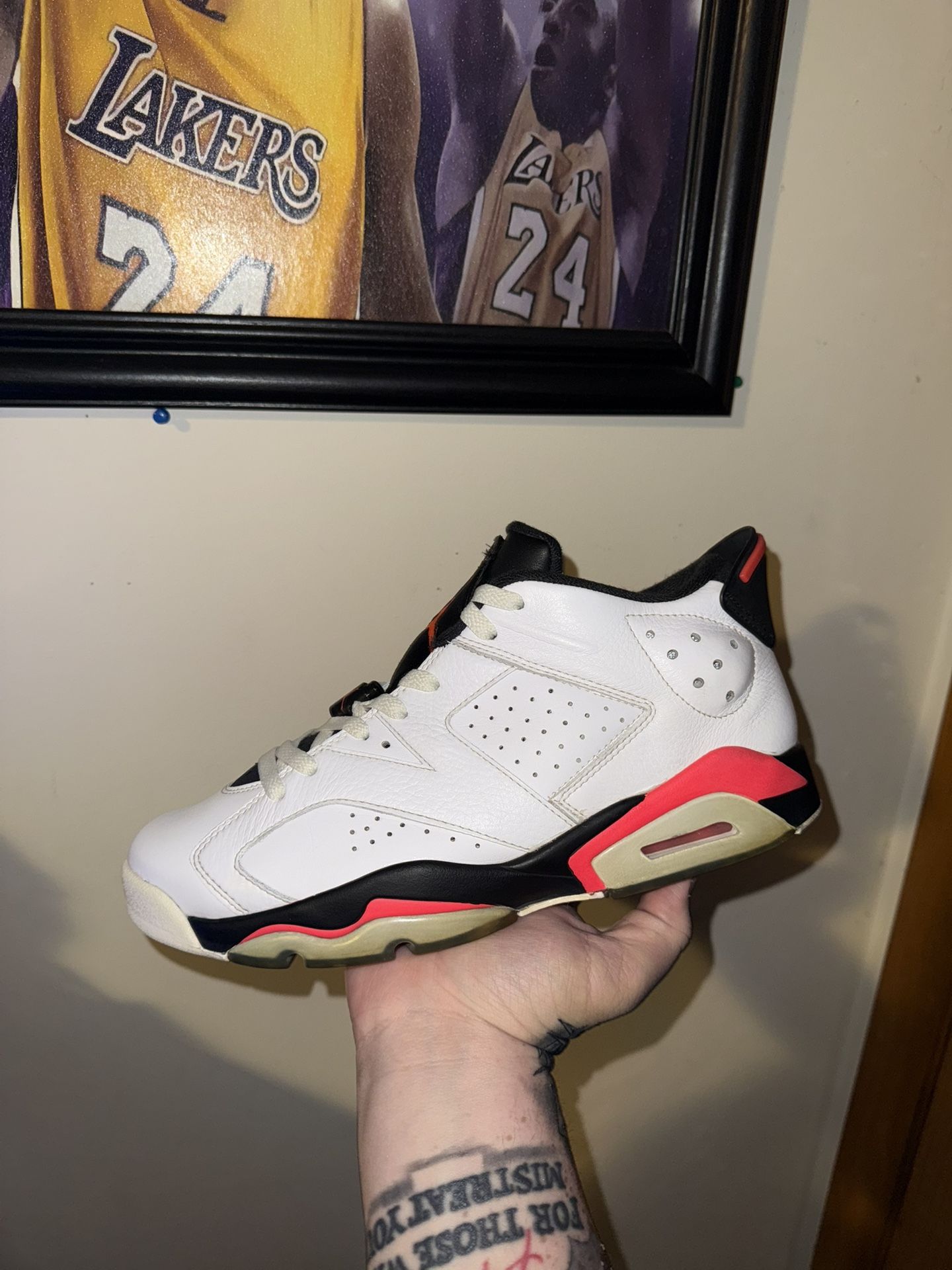 Jordan Retro Low Infrared White