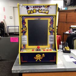 Pac Man W/5 Games 