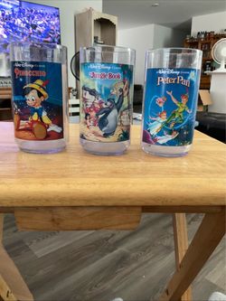 Burger King Disney collectors cups