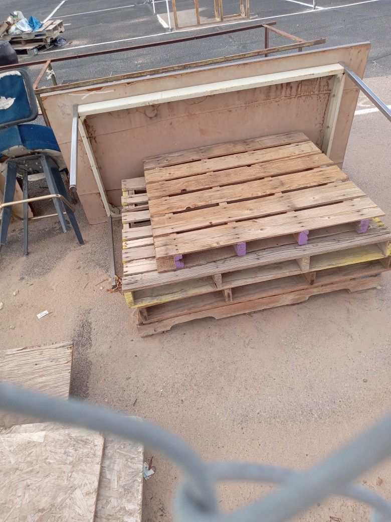 Wooden Pallets