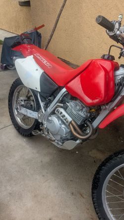 Honda TR250R model 2000