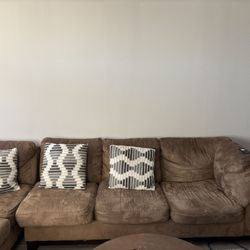 2 Piece Sectional Couch 