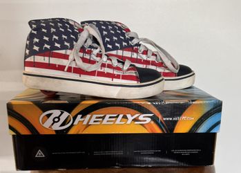 Heely’s American Flag Youth Size 4 (Wheeled Sneakers)