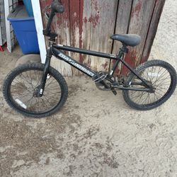 Black Diamondback Bike