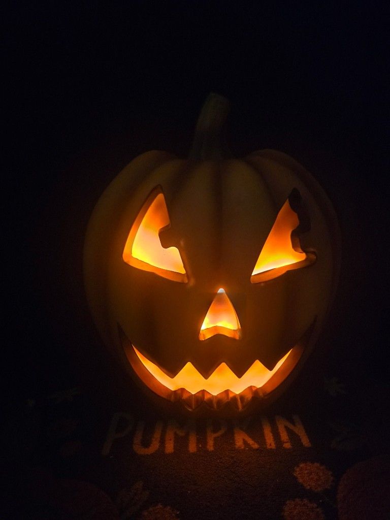 Costco Halloween Pumpkin Spooky Flicker Led Lights & Sounds Sensor