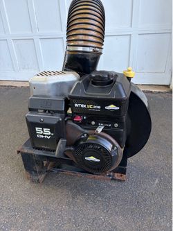 Trac Vac Model 560 5.5HP Engine Leaf Vacuum