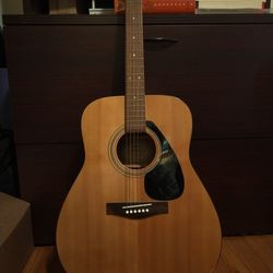 Like New Yamaha F310 Acoustic Guitar