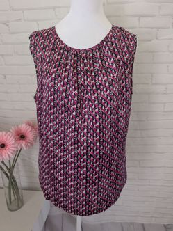 Tahari sleeveless top size PL