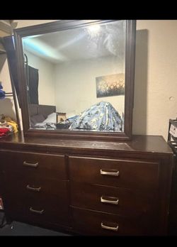 I'm selling various items at good prices; please feel free to ask about the prices.