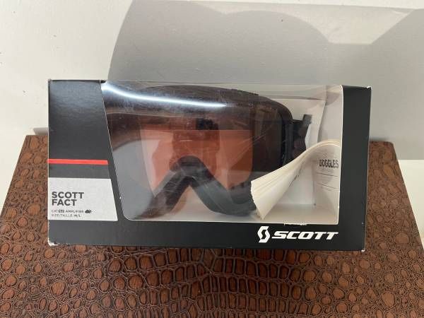NEW SCOTT WINTER SPORTS GOGGLES - SIZE MEDIUM - LARGE! 